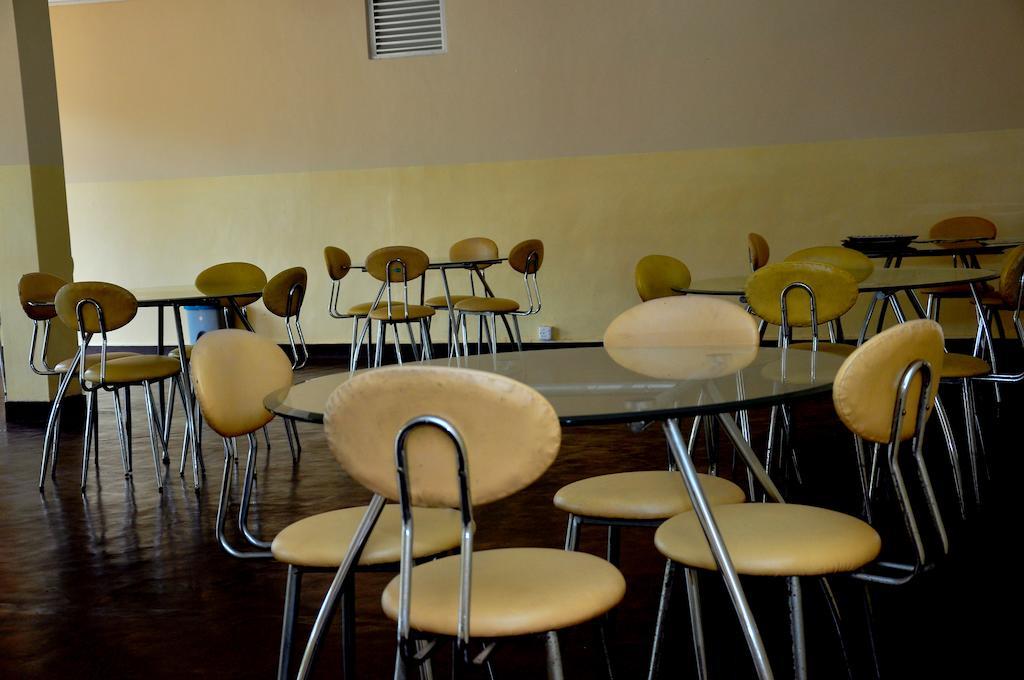 Melbourne Tourist Rest Otel Anuradhapura Dış mekan fotoğraf